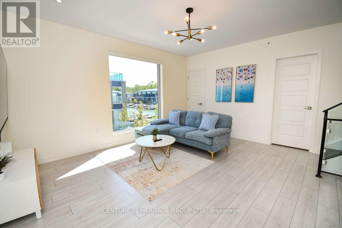 3746 Ferretti Court, Innisfil, Ontario  L9S 0N6 - Photo 14 - N12214997