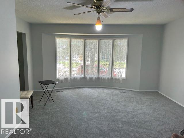 135 Humberstone Rd Nw, Edmonton, Alberta  T5A 4E4 - Photo 2 - E4451443