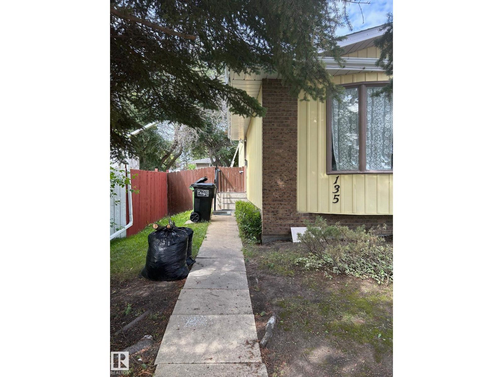 135 Humberstone Rd Nw, Edmonton, Alberta  T5A 4E4 - Photo 18 - E4451443