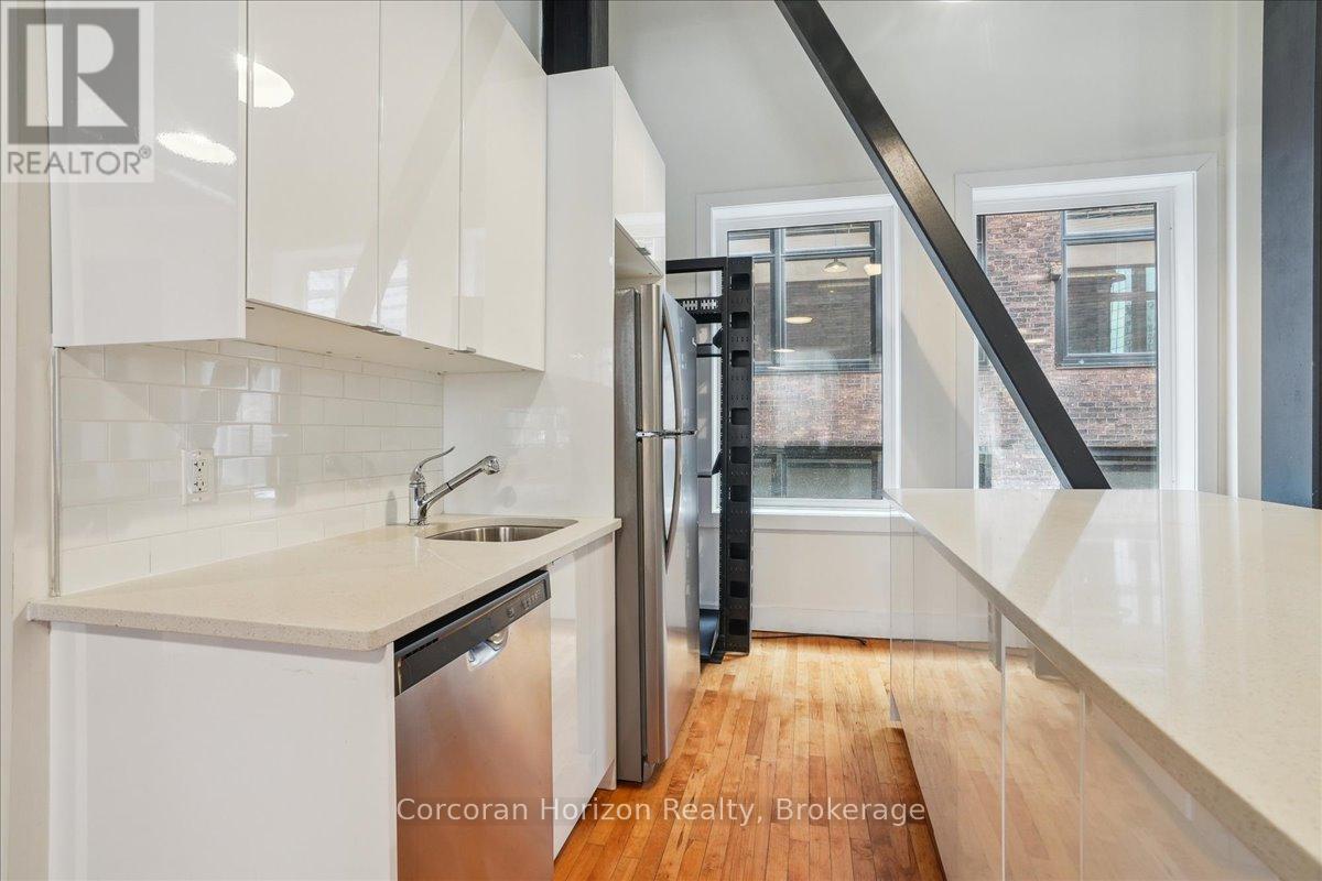 302 - 12 James Street N, Hamilton, Ontario  L8R 2J9 - Photo 22 - X12353156