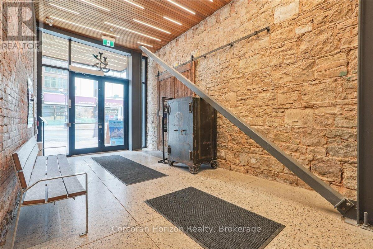 302 - 12 James Street N, Hamilton, Ontario  L8R 2J9 - Photo 6 - X12353156