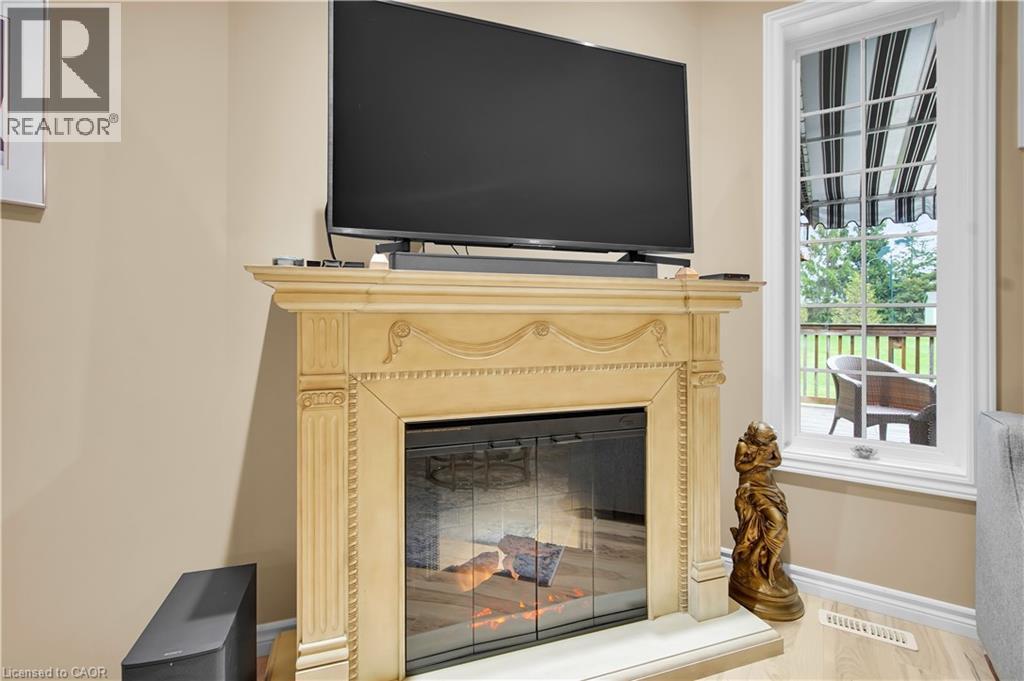 Photo 12 of 47 for 34 Oakwood Links Lane