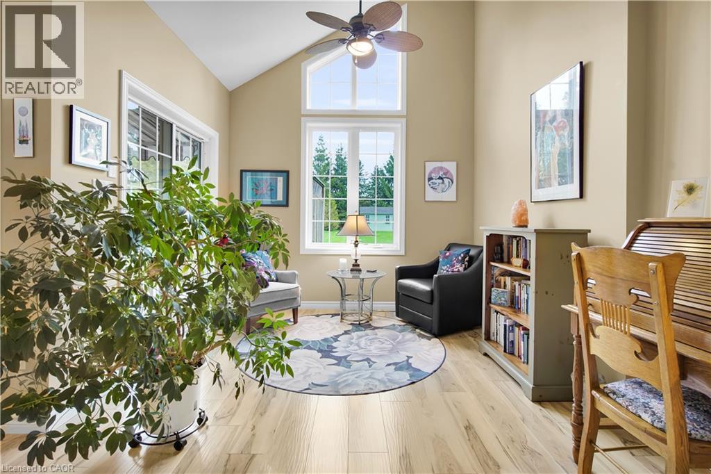 Photo 17 of 47 for 34 Oakwood Links Lane