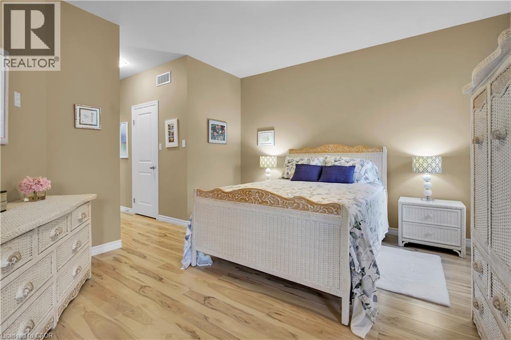 Photo 20 of 47 for 34 Oakwood Links Lane