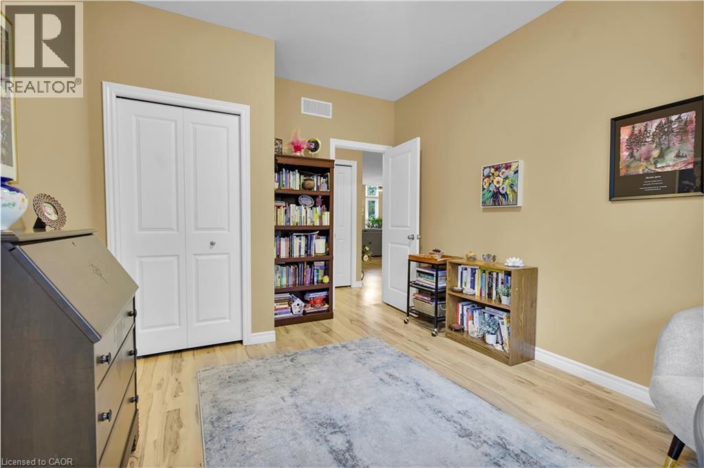 Photo 24 of 47 for 34 Oakwood Links Lane