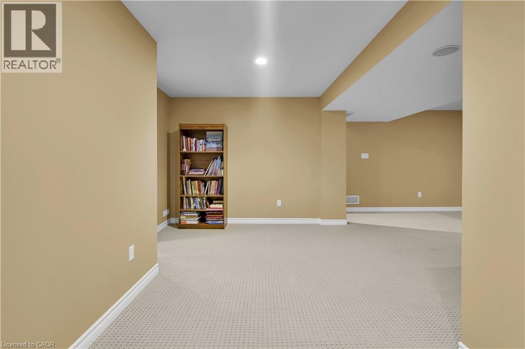 Photo 33 of 47 for 34 Oakwood Links Lane