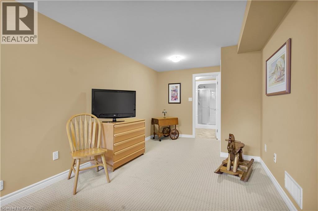 Photo 37 of 47 for 34 Oakwood Links Lane