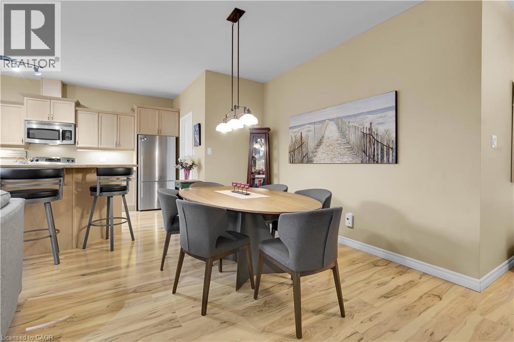 Photo 7 of 47 for 34 Oakwood Links Lane