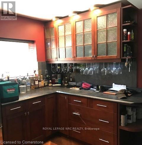 165 Ridge Road E, Grimsby, Ontario  L3M 4E7 - Photo 14 - X12353165