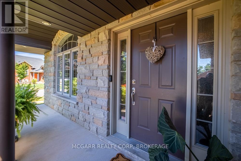 Property at 38 NICHOLAS DRIVE image 3