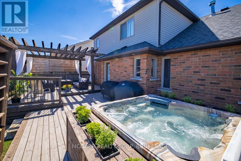 38 Nicholas Drive, St. Catharines, Ontario  L2S 4C5 - Photo 34 - X12353181