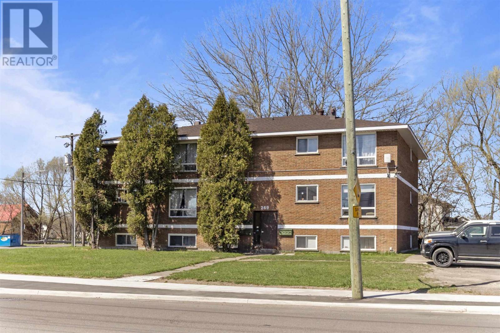 269 Goulais Ave, Sault Ste. Marie, Ontario  P6C 5A2 - Photo 2 - SM250350