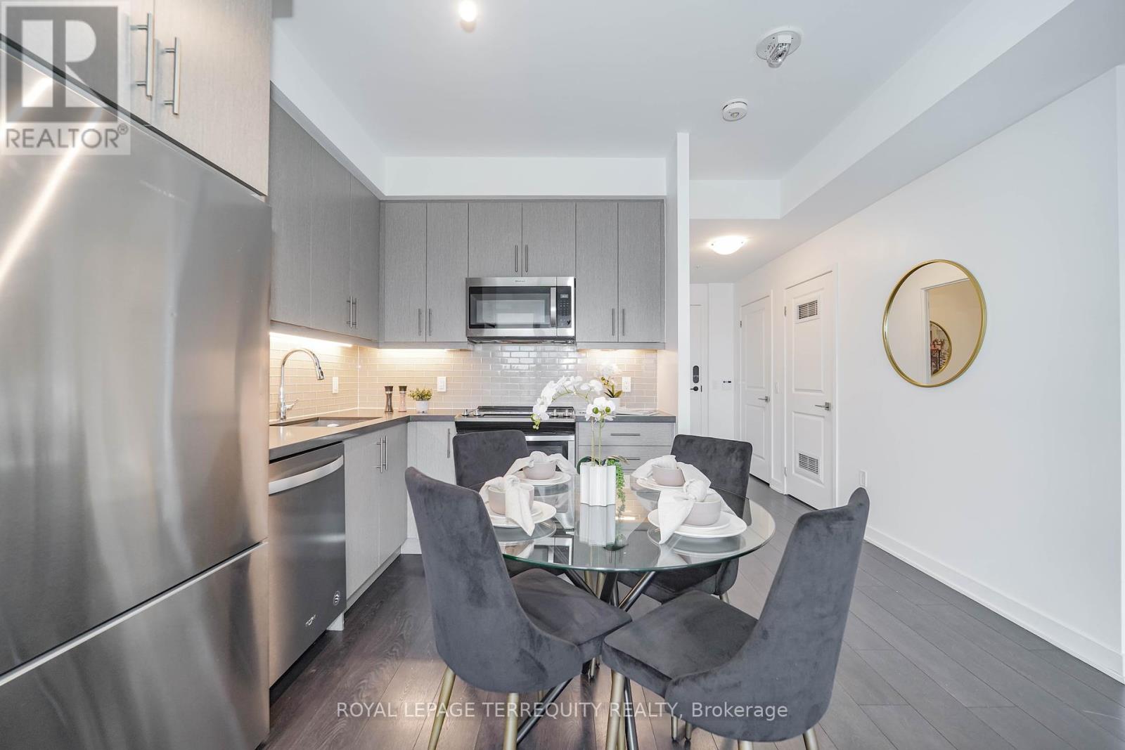 302 - 85 Oneida Crescent, Richmond Hill, Ontario  L4B 0H4 - Photo 11 - N12353030