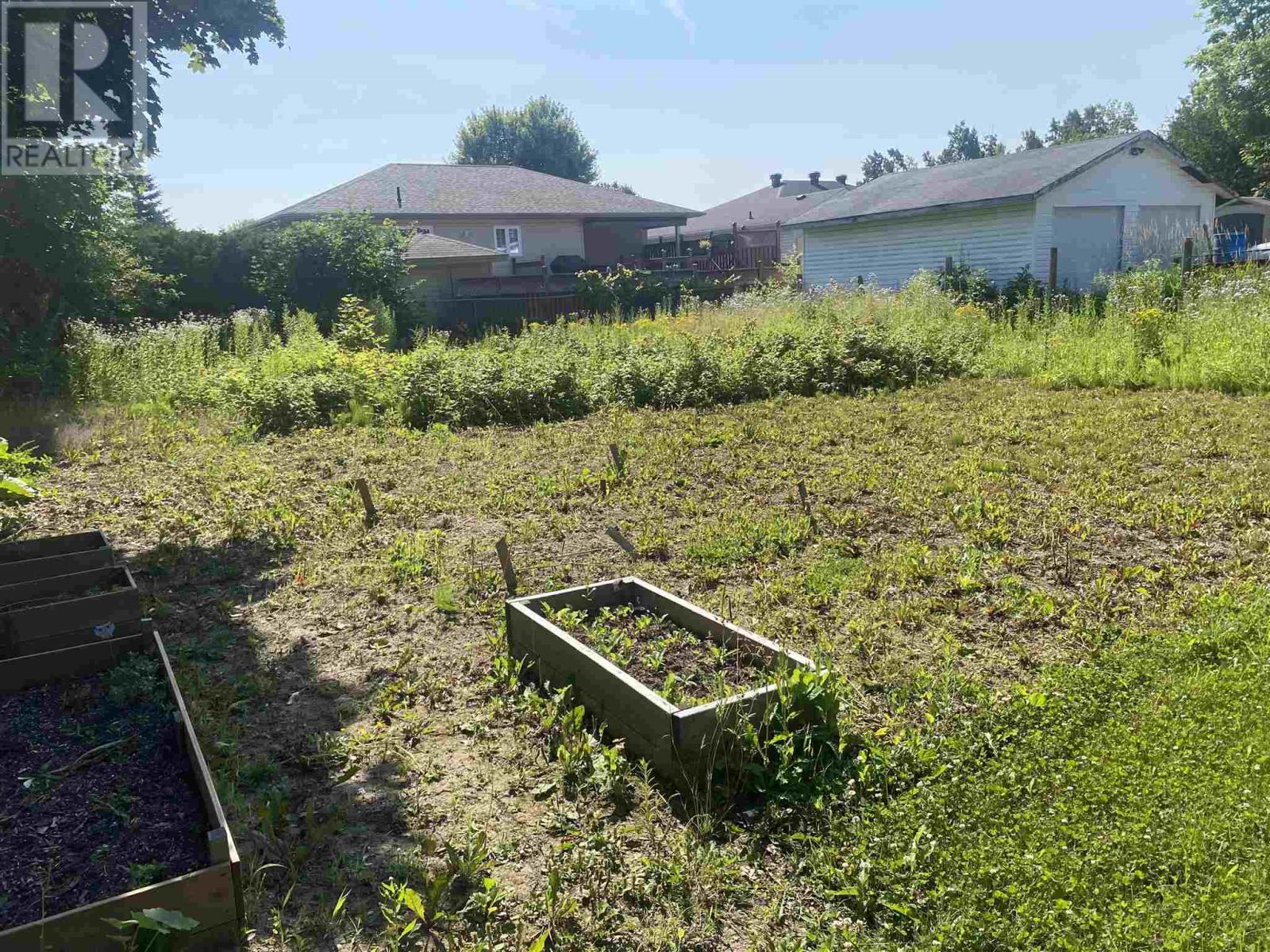 548 Lake St, Sault Ste. Marie, Ontario  P6B 3L2 - Photo 11 - SM252265