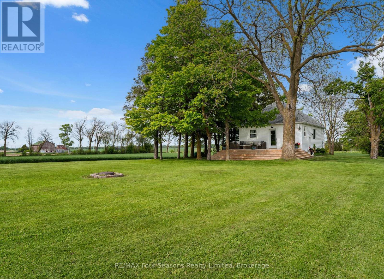 1154 Fairgrounds Road S, Clearview, Ontario  L0M 1S0 - Photo 15 - S12353143