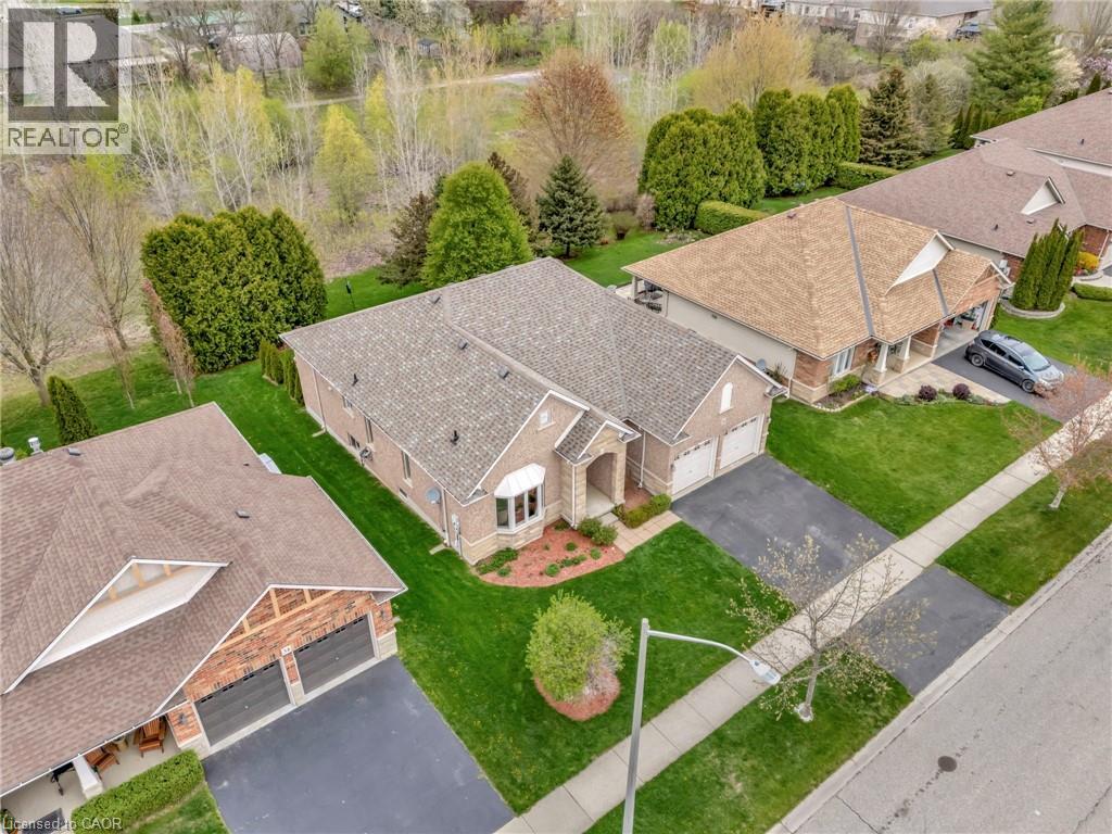 Property at 32 COBBLESTONE Drive image 2