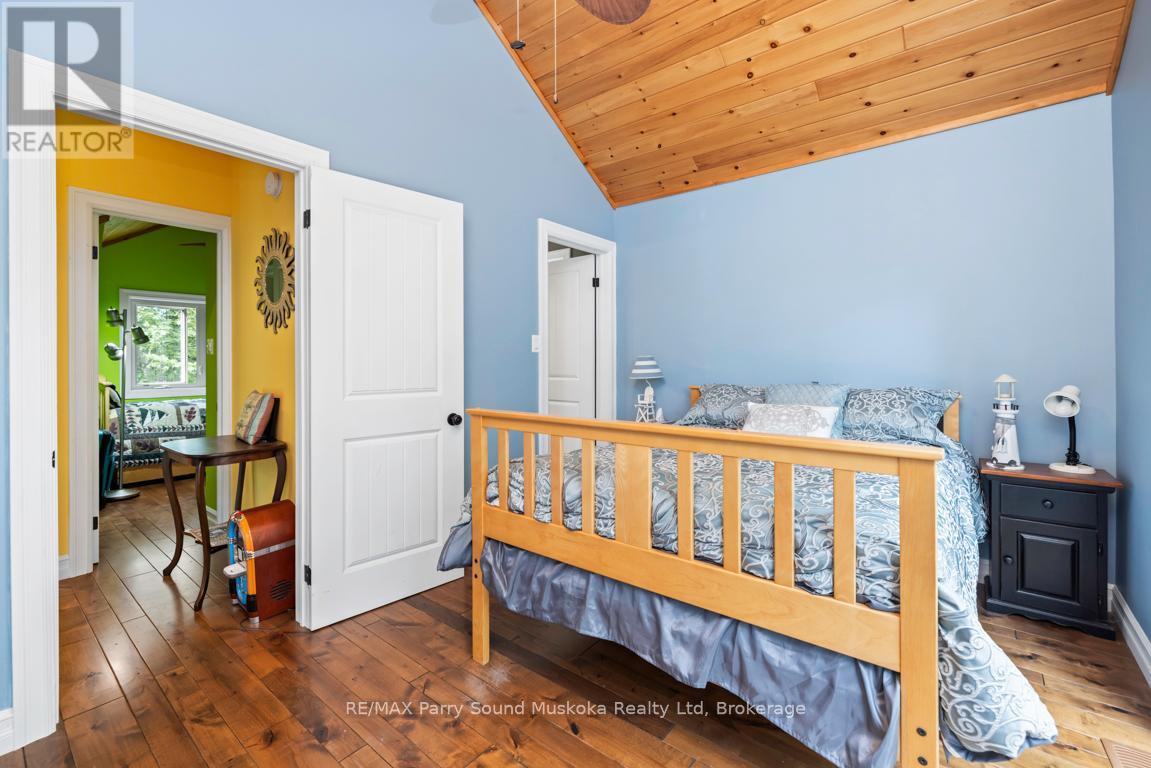32a Sterner Drive, Seguin, Ontario  P2A 0B2 - Photo 22 - X12353092