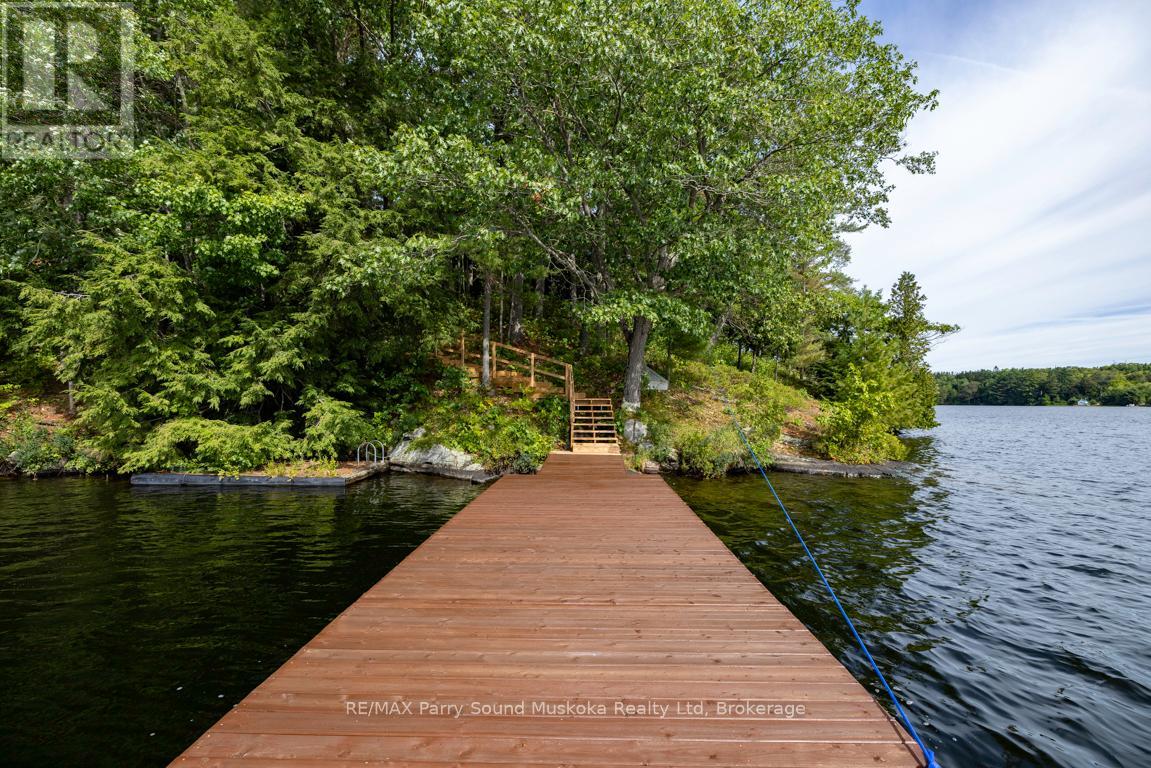 32a Sterner Drive, Seguin, Ontario  P2A 0B2 - Photo 3 - X12353092
