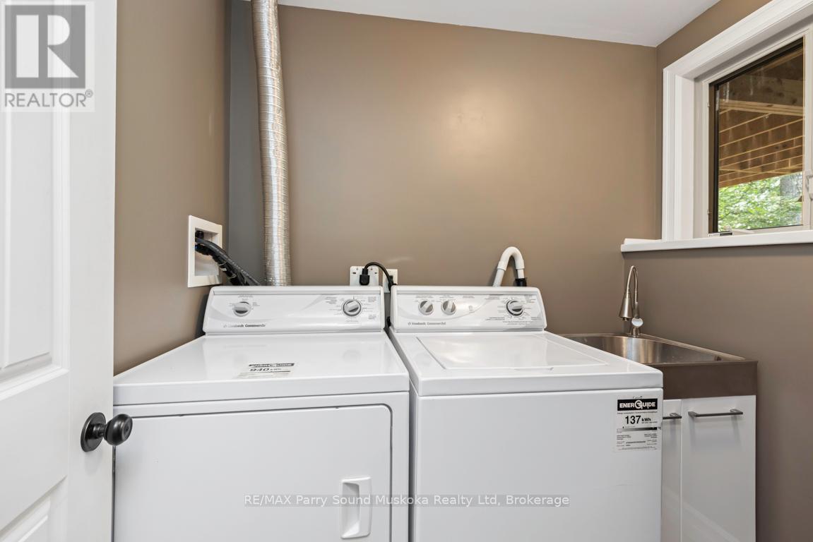 32a Sterner Drive, Seguin, Ontario  P2A 0B2 - Photo 31 - X12353092