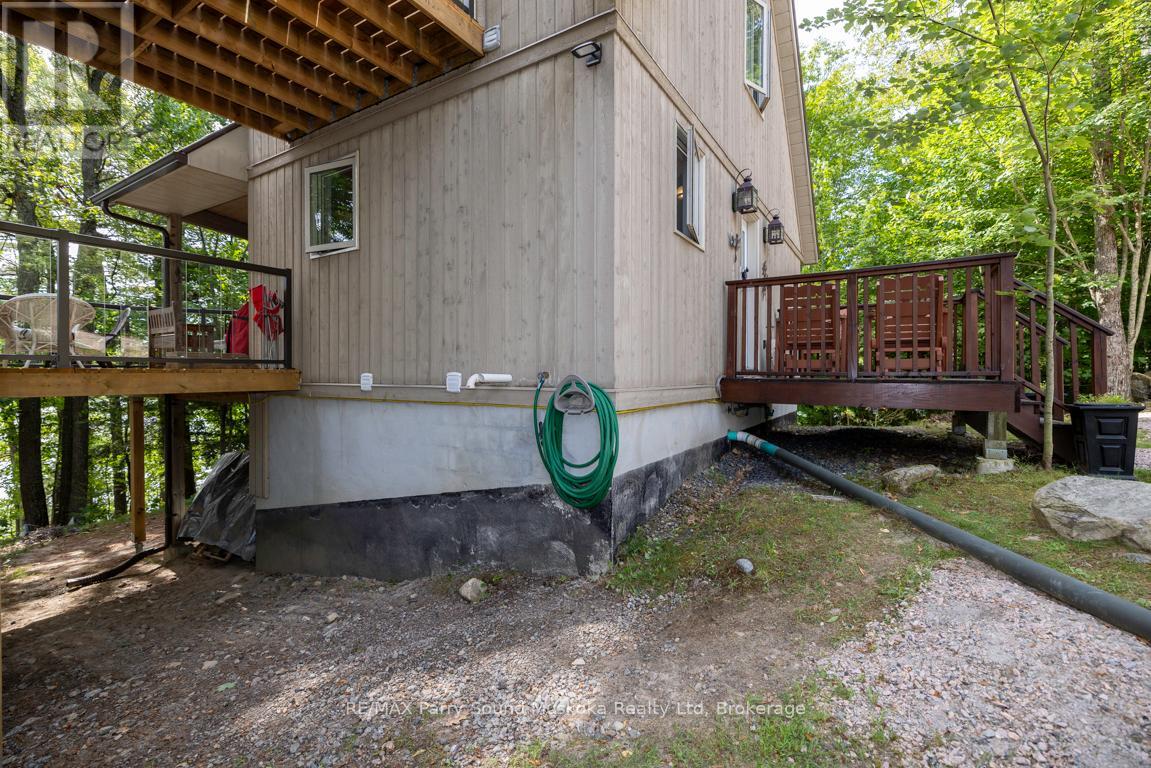 32a Sterner Drive, Seguin, Ontario  P2A 0B2 - Photo 37 - X12353092