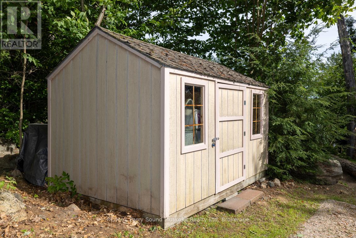 32a Sterner Drive, Seguin, Ontario  P2A 0B2 - Photo 38 - X12353092