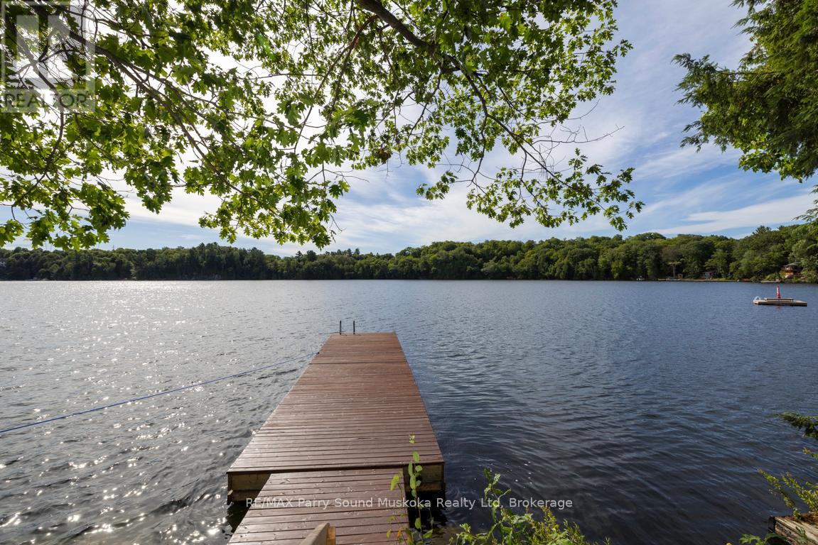 32a Sterner Drive, Seguin, Ontario  P2A 0B2 - Photo 42 - X12353092
