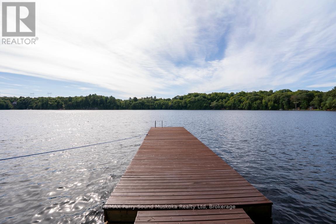 32a Sterner Drive, Seguin, Ontario  P2A 0B2 - Photo 43 - X12353092