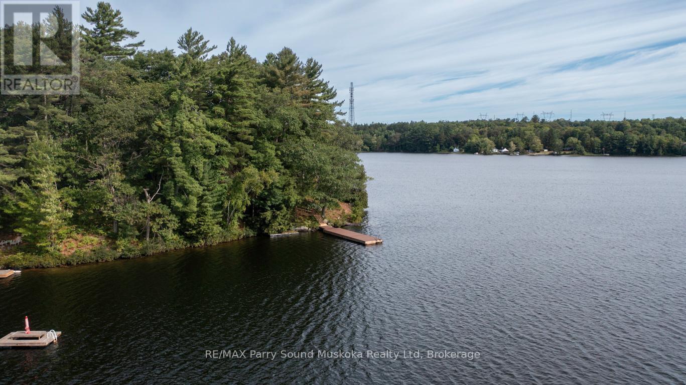 32a Sterner Drive, Seguin, Ontario  P2A 0B2 - Photo 47 - X12353092