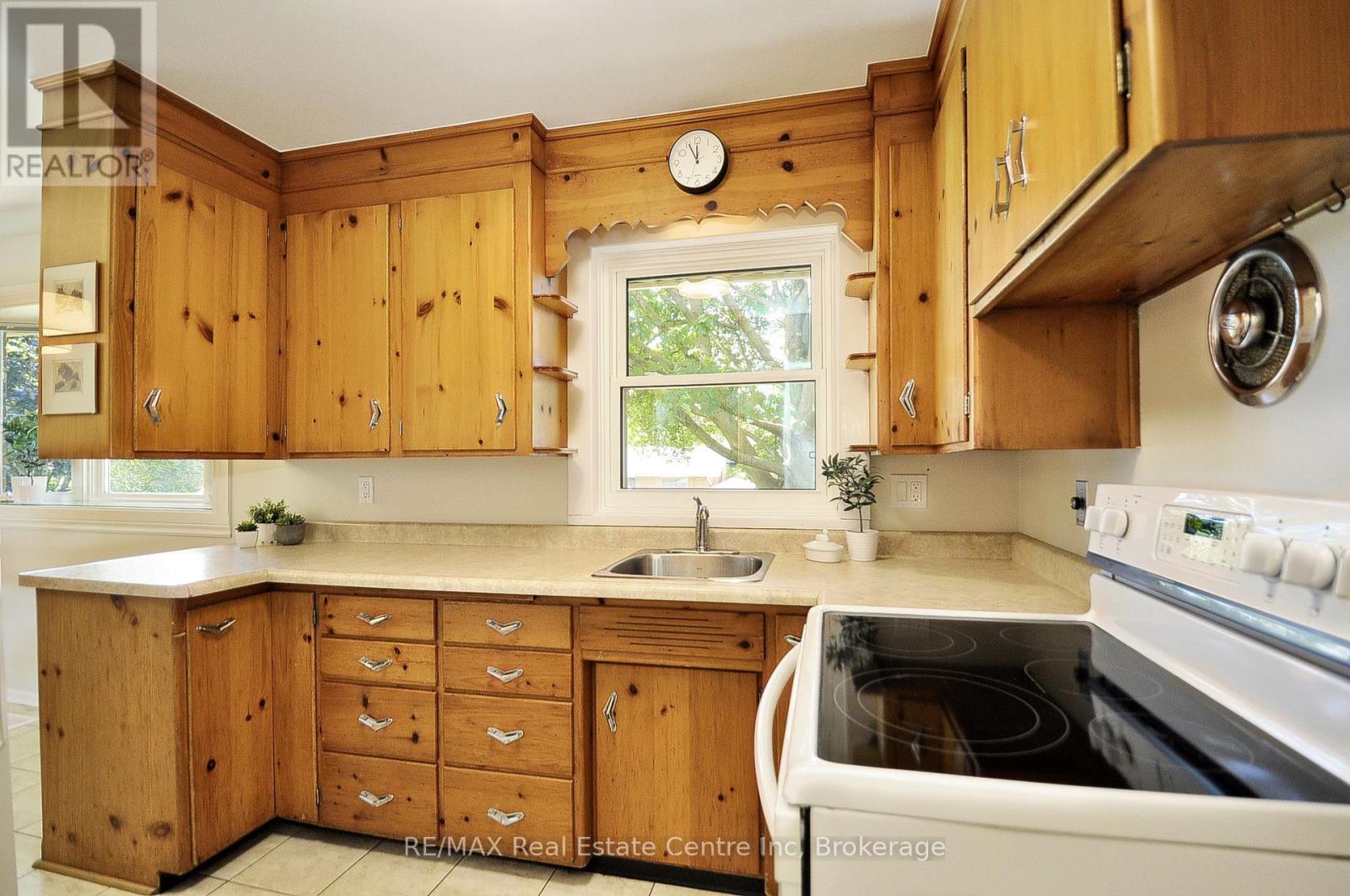 1440 Mary Avenue, Cambridge, Ontario  N3H 4P1 - Photo 16 - X12353191