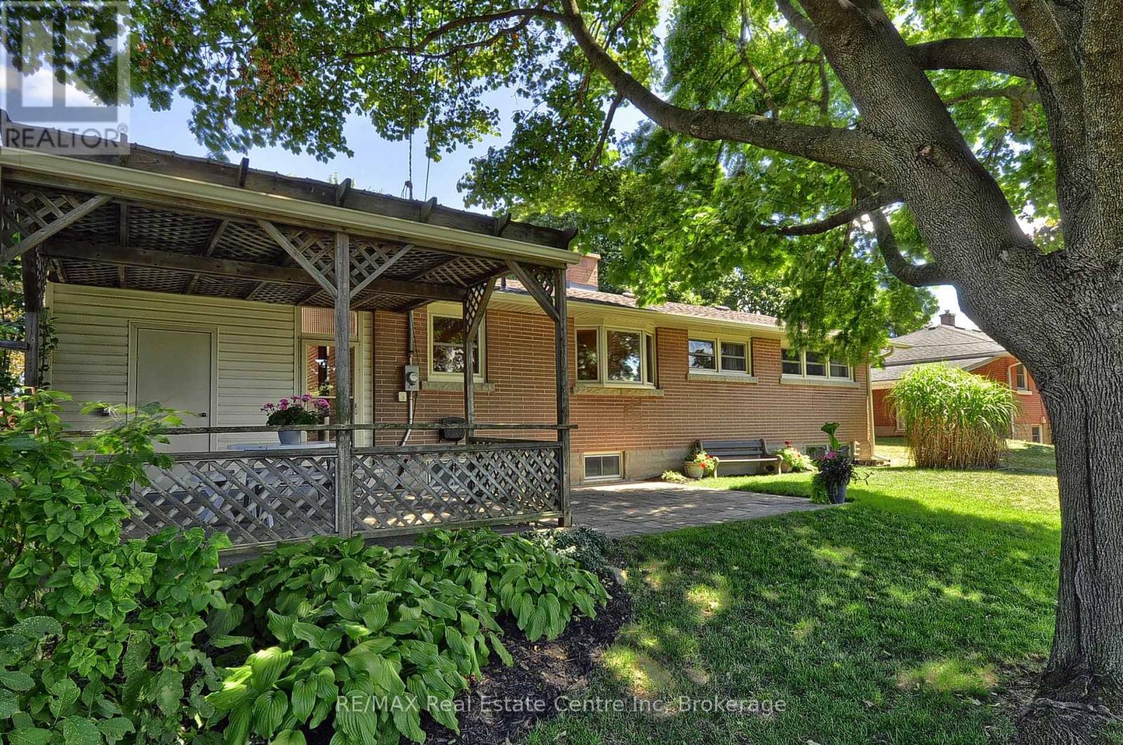 1440 Mary Avenue, Cambridge, Ontario  N3H 4P1 - Photo 41 - X12353191