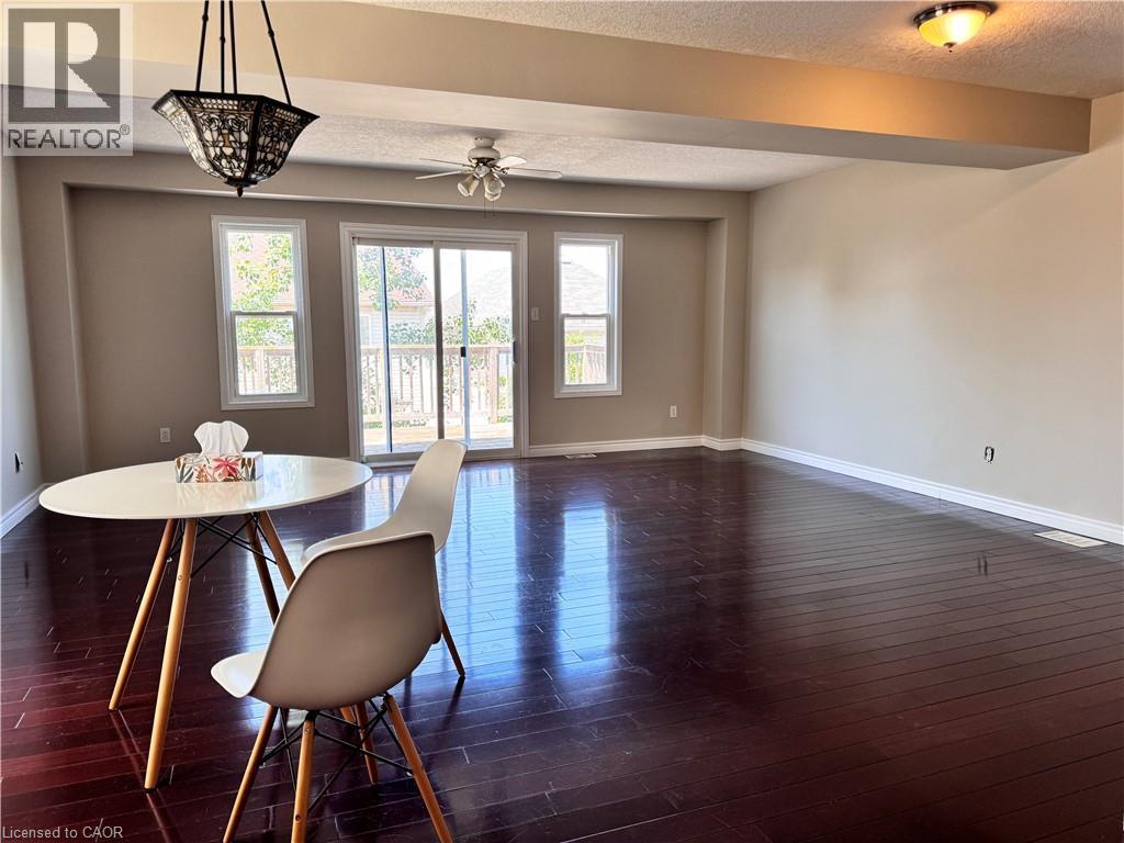 480 Trembling Aspen Avenue, Waterloo, Ontario  N2H 4R6 - Photo 2 - 40739444