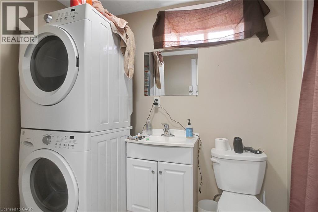 17 Shaw Avenue W, Cambridge, Ontario  N3C 1E3 - Photo 18 - 40740369