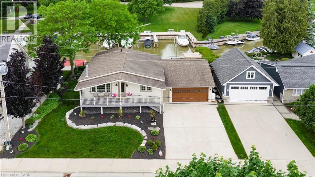 49 Gill Rd Road, Grand Bend, Ontario  N0M 1T0 - Photo 3 - 40741109