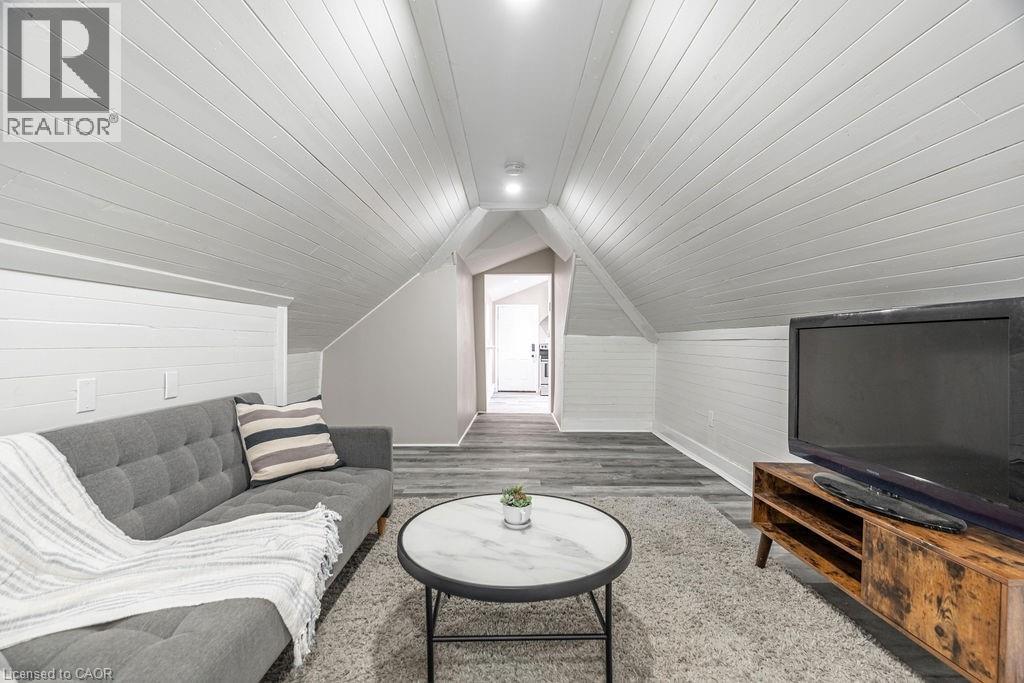 Photo 20 of 50 for 354 Spruce Street