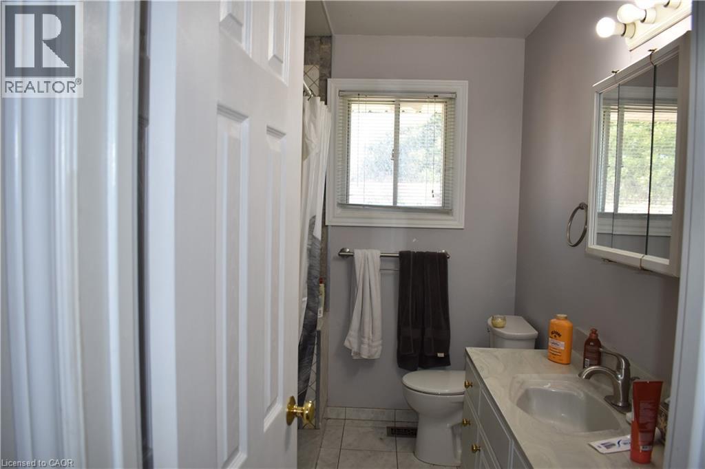 Photo 6 of 10 for 25 Madeira Drive