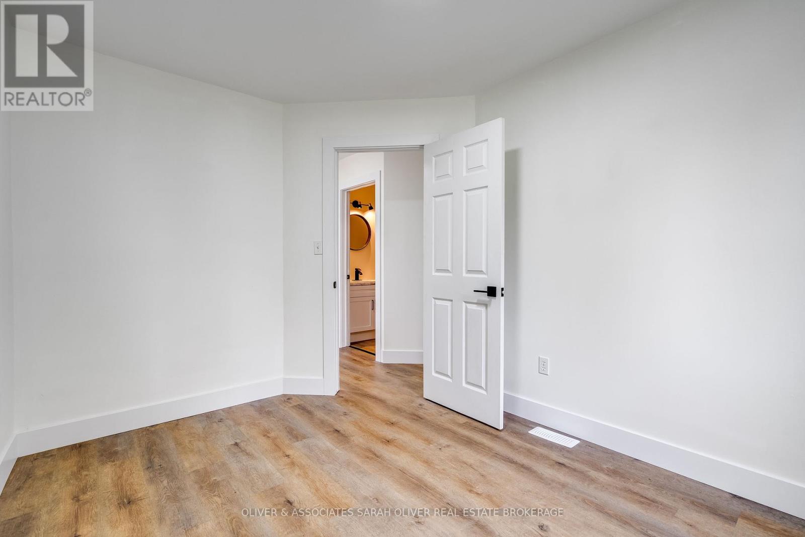 271 Cotterie Park, Leamington, Ontario  N0P 2P0 - Photo 18 - X12166069
