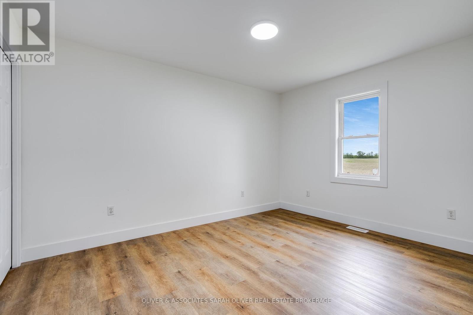 271 Cotterie Park, Leamington, Ontario  N0P 2P0 - Photo 14 - X12166069