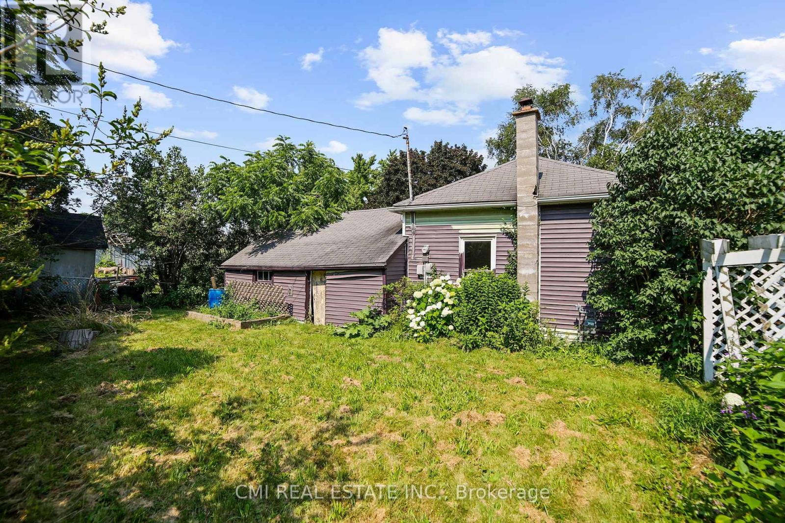 120 Second Avenue E, Shelburne, Ontario  L0N 1S1 - Photo 5 - X12353022