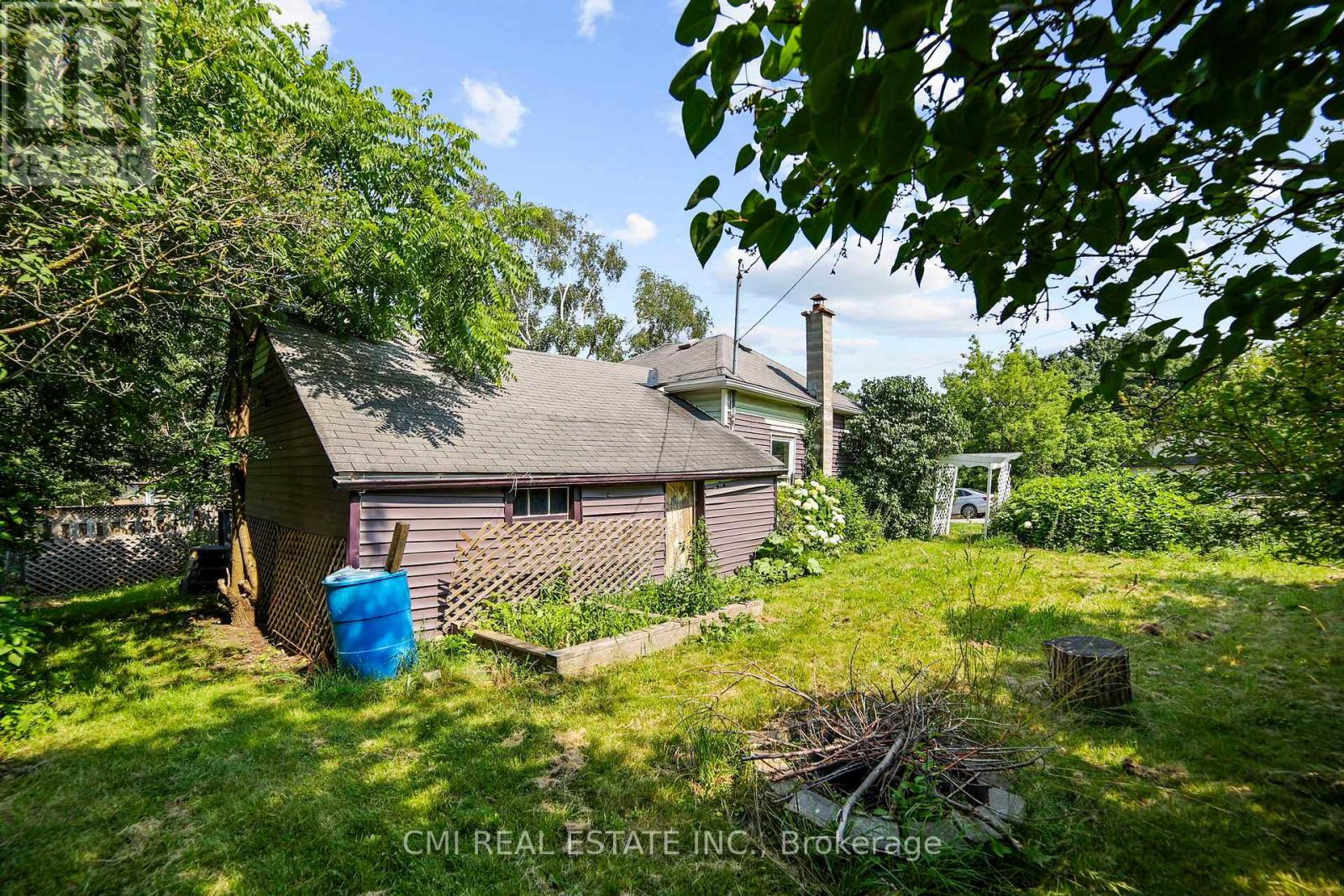 120 Second Avenue E, Shelburne, Ontario  L0N 1S1 - Photo 6 - X12353022