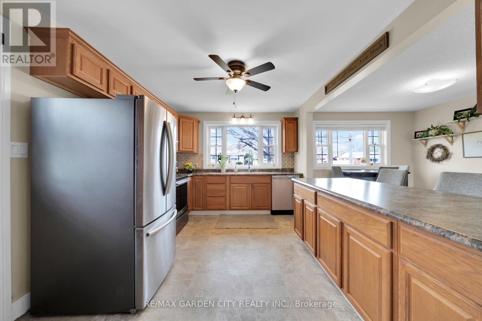 4165 William Street, Lincoln (Beamsville), Ontario  L3J 0K7 - Photo 17 - X12353068