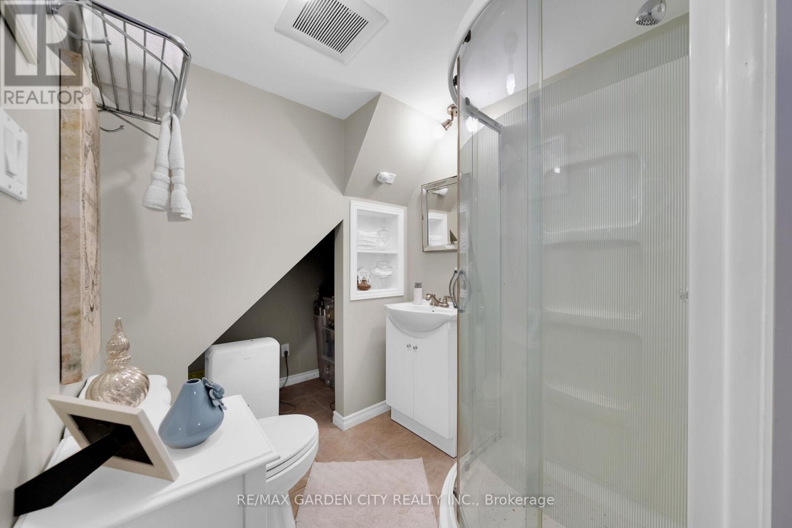 4165 William Street, Lincoln, Ontario  L3J 0K7 - Photo 25 - X12353068