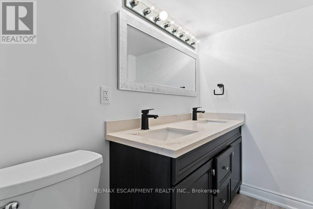 305 - 40 Harrisford Street, Hamilton, Ontario L8K 6N1 - Photo 30 - X12353079