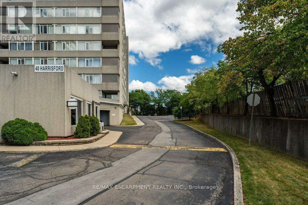 305 - 40 Harrisford Street, Hamilton, Ontario L8K 6N1 - Photo 7 - X12353079