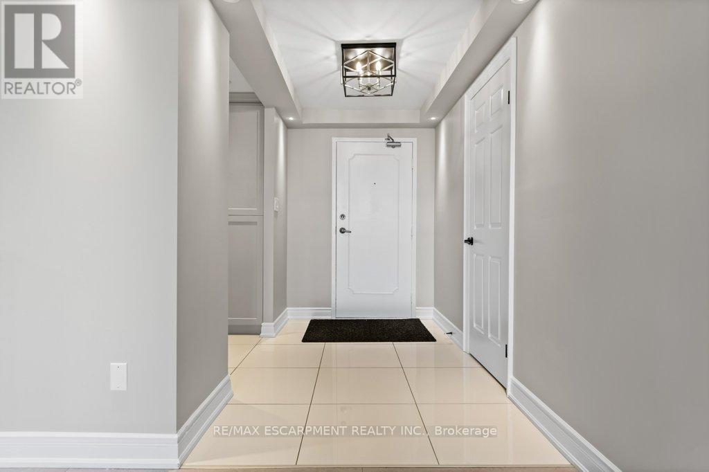 305 - 40 Harrisford Street, Hamilton, Ontario L8K 6N1 - Photo 9 - X12353079