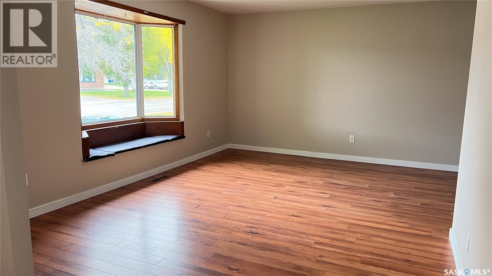 1331 110th Street, North Battleford, Saskatchewan  S9A 2H9 - Photo 3 - SK985034