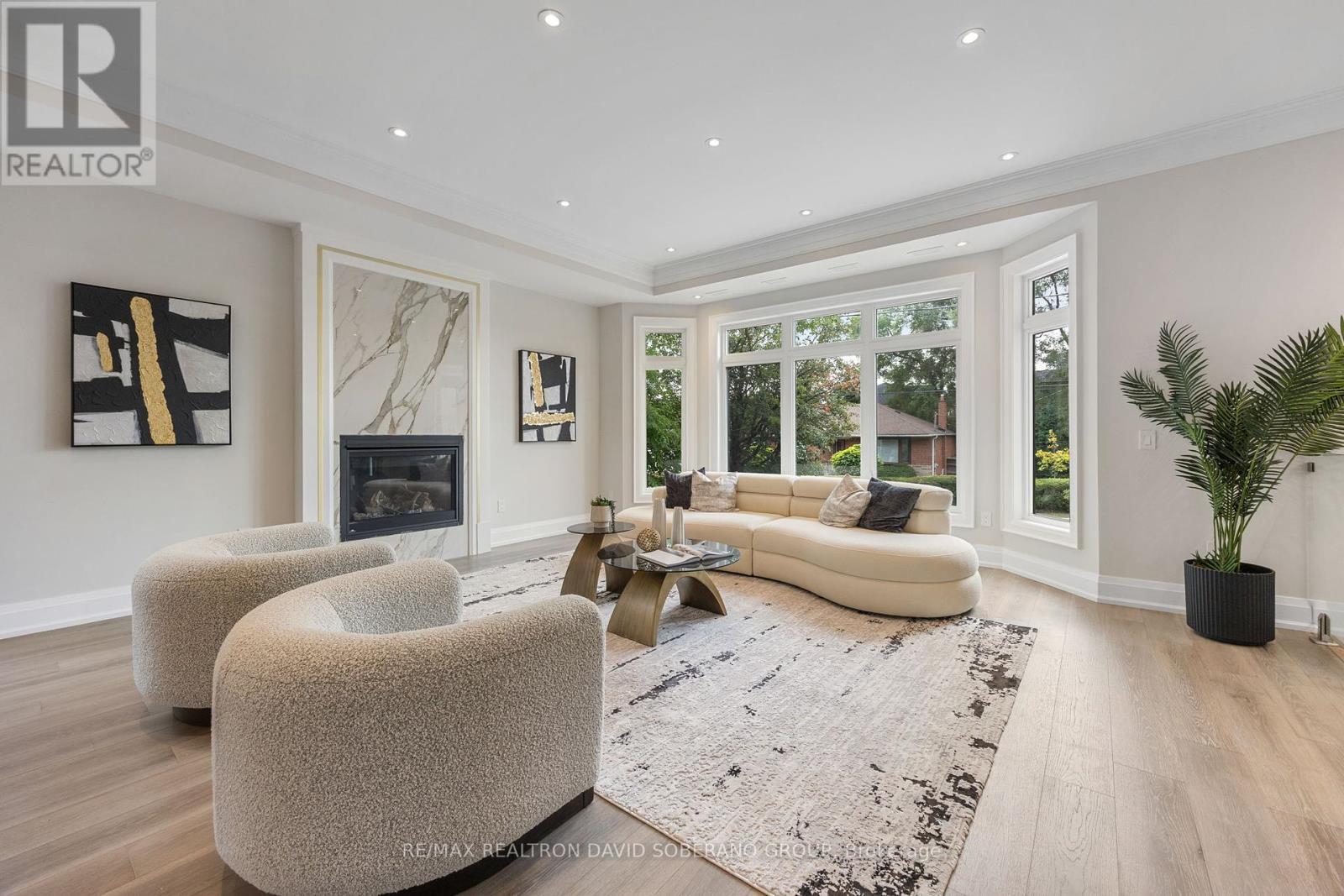 Property at 106 ALLINGHAM GARDENS image 5