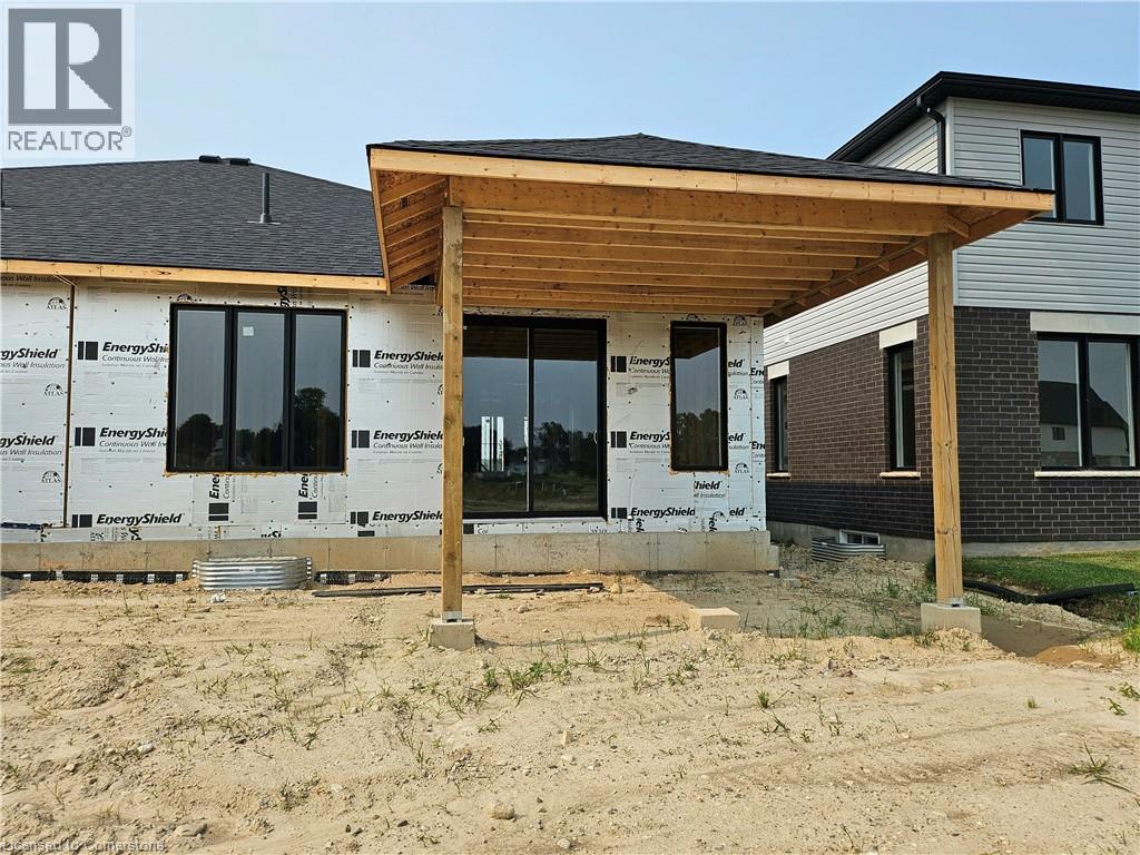 104 Thackeray Way, Harriston, Ontario  N0G 1Z0 - Photo 3 - 40743816