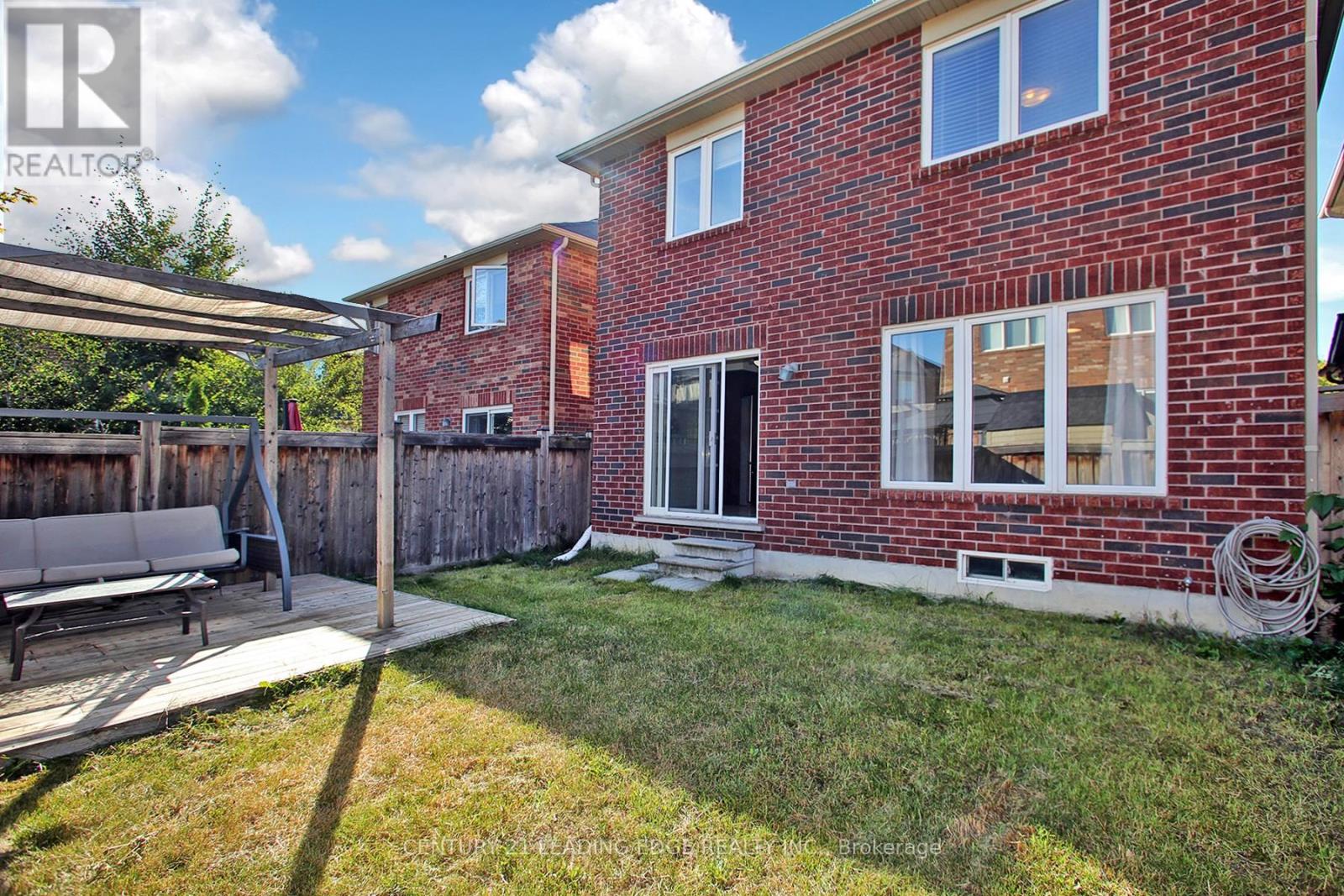 1810 Parkhurst Crescent, Pickering (Duffin Heights), Ontario  L1X 0A8 - Photo 12 - E12353139