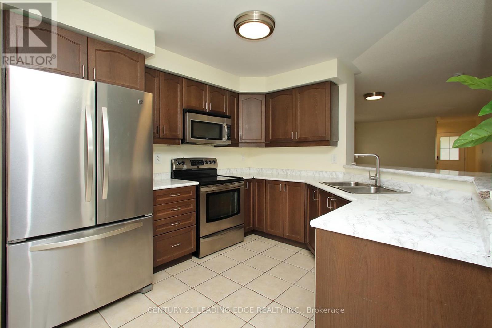 1810 Parkhurst Crescent, Pickering (Duffin Heights), Ontario  L1X 0A8 - Photo 25 - E12353139