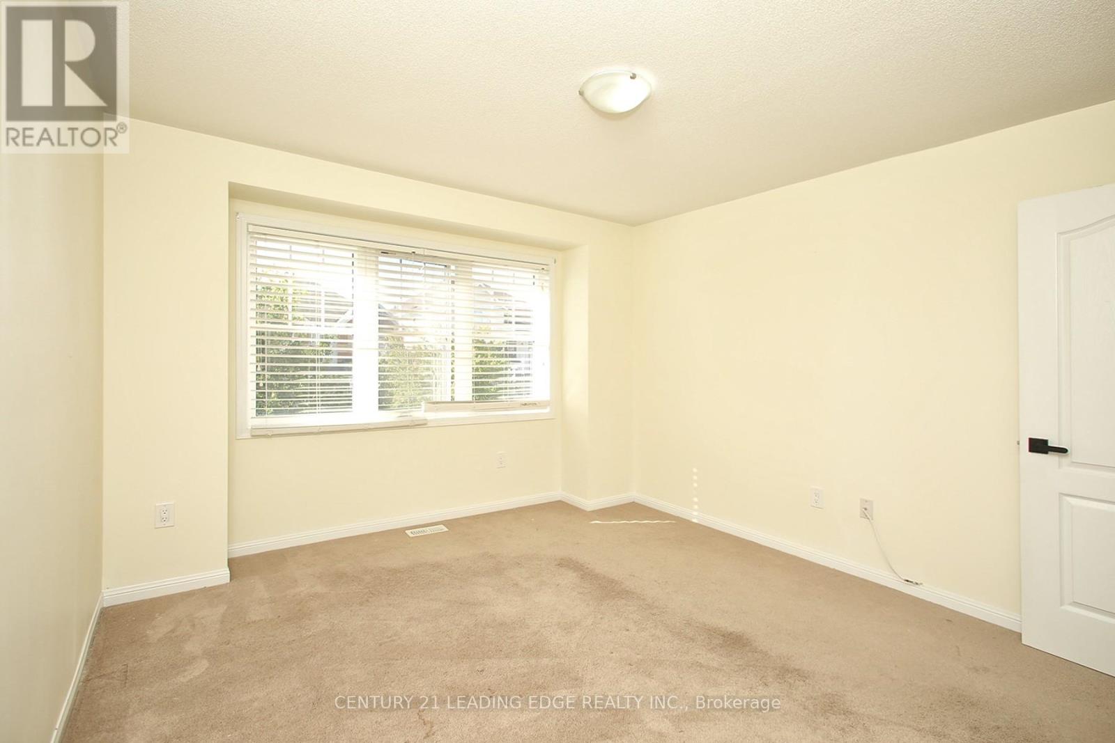 1810 Parkhurst Crescent, Pickering (Duffin Heights), Ontario  L1X 0A8 - Photo 8 - E12353139
